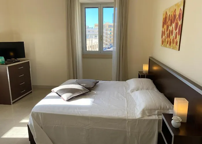 Palazzo Mongio Suites And Apartments